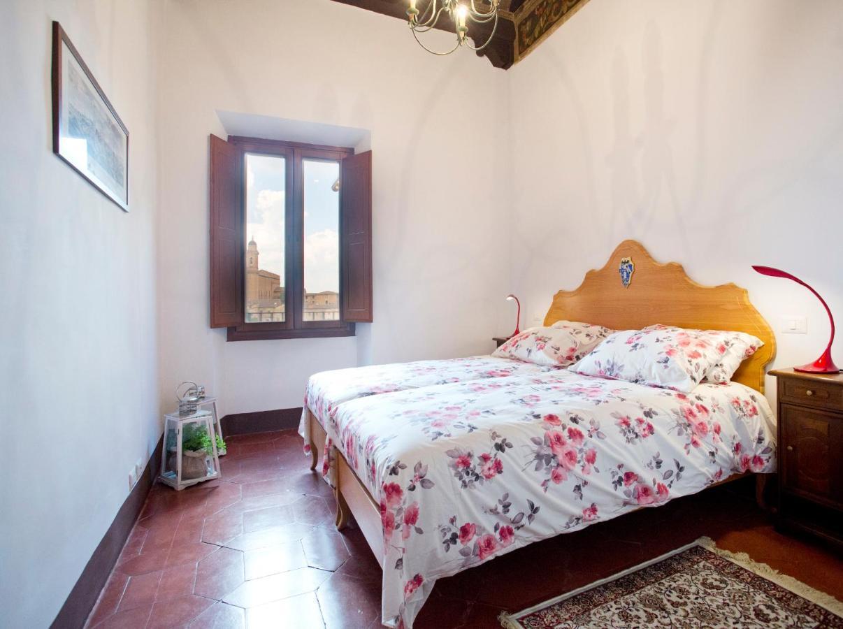 Residenza D'Epoca Palazzo Piccolomini Lejlighed Siena Eksteriør billede