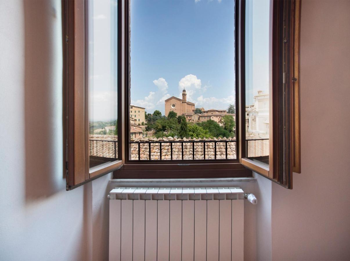 Residenza D'Epoca Palazzo Piccolomini Lejlighed Siena Eksteriør billede