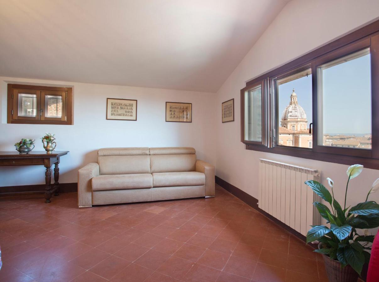 Residenza D'Epoca Palazzo Piccolomini Lejlighed Siena Eksteriør billede