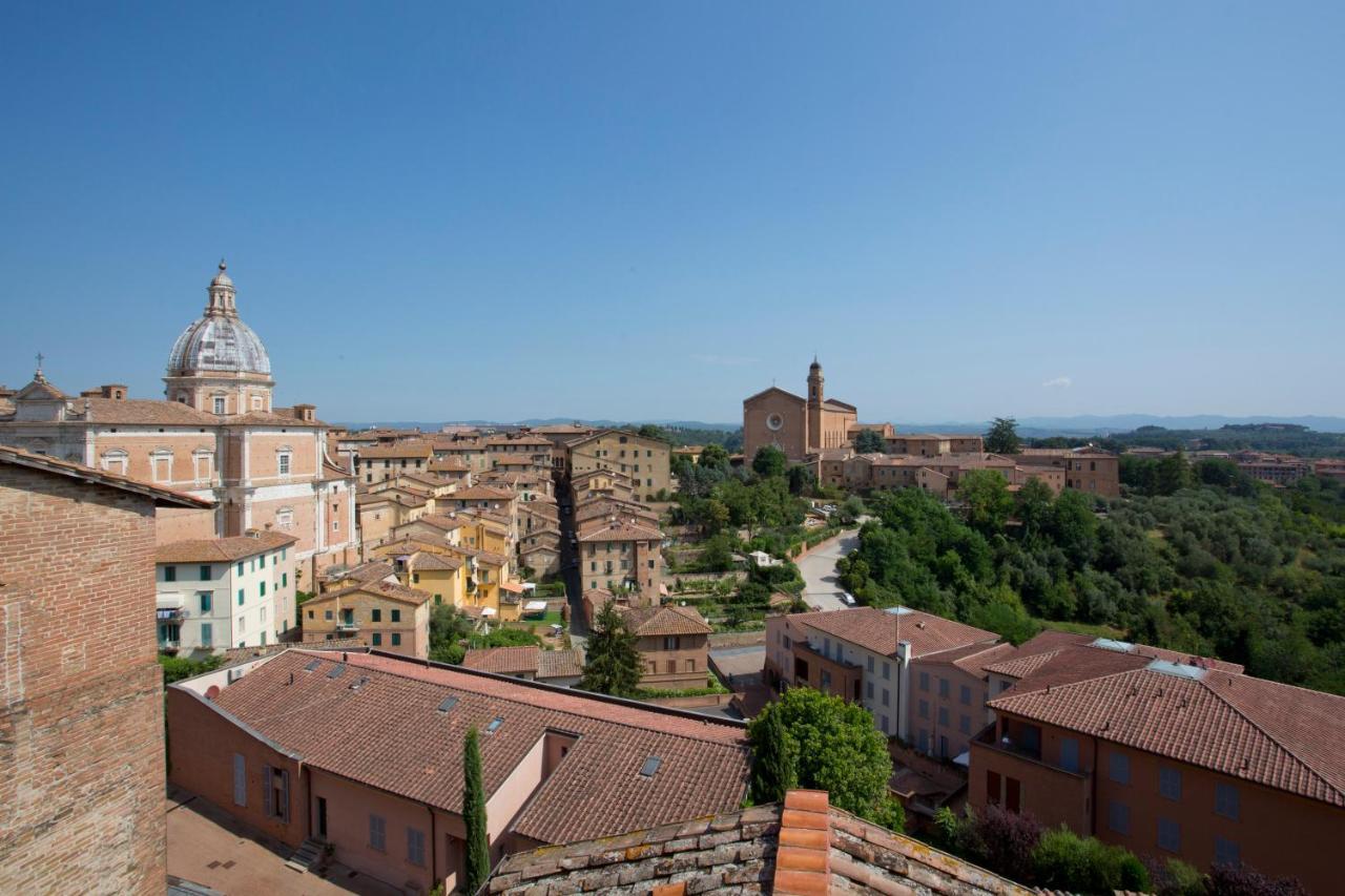 Residenza D'Epoca Palazzo Piccolomini Lejlighed Siena Eksteriør billede